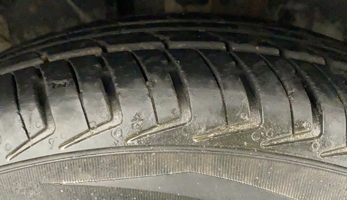 2018 Datsun Redi Go A, Petrol, Manual, 21,325 km, Right Rear Tyre Tread