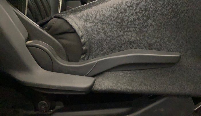 2023 Maruti Swift VXI, Petrol, Manual, 40,237 km, Driver Side Adjustment Panel