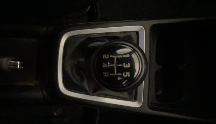 2023 Maruti Swift VXI, Petrol, Manual, 40,237 km, Gear Lever