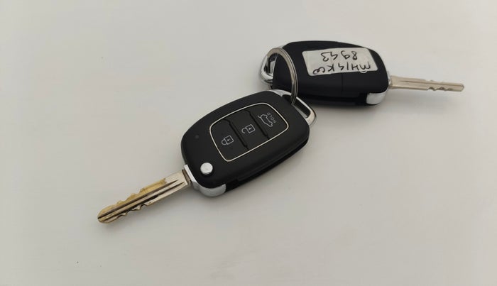 2023 Hyundai Creta EX 1.5 PETROL, Petrol, Manual, 18,482 km, Key Close Up