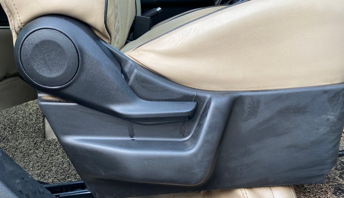 2021 Maruti New Wagon-R VXI 1.0, Petrol, Manual, 56,866 km, Driver Side Adjustment Panel