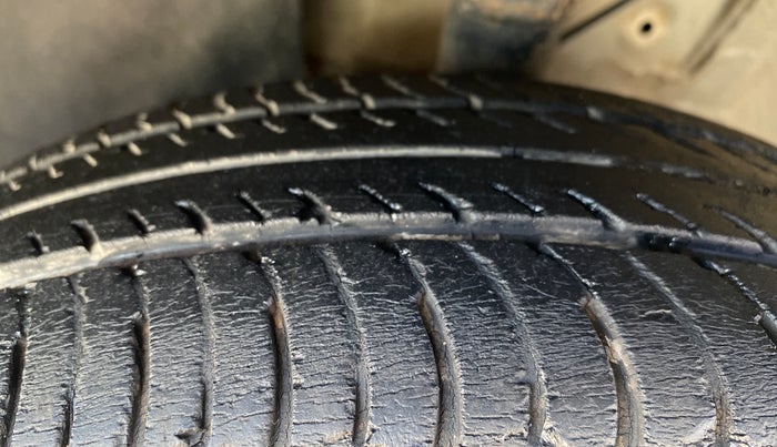 2021 Maruti New Wagon-R VXI 1.0, Petrol, Manual, 56,866 km, Left Front Tyre Tread