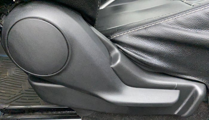 2019 Maruti Baleno DELTA PETROL 1.2, Petrol, Manual, 59,129 km, Driver Side Adjustment Panel