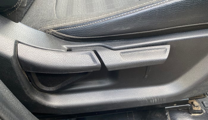 2023 KIA SONET HTK PLUS 1.2, Petrol, Manual, 34,088 km, Driver Side Adjustment Panel