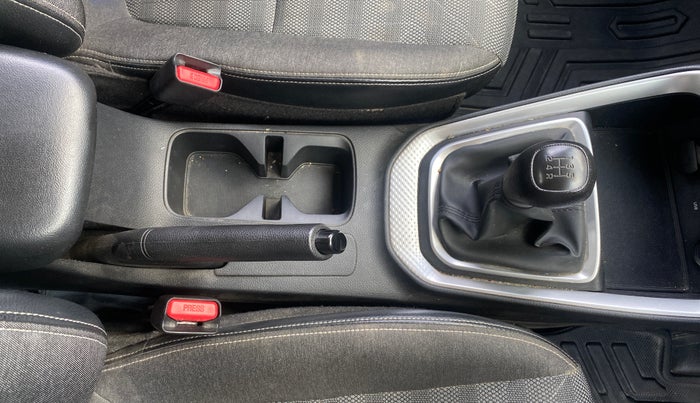 2023 KIA SONET HTK PLUS 1.2, Petrol, Manual, 34,088 km, Gear Lever