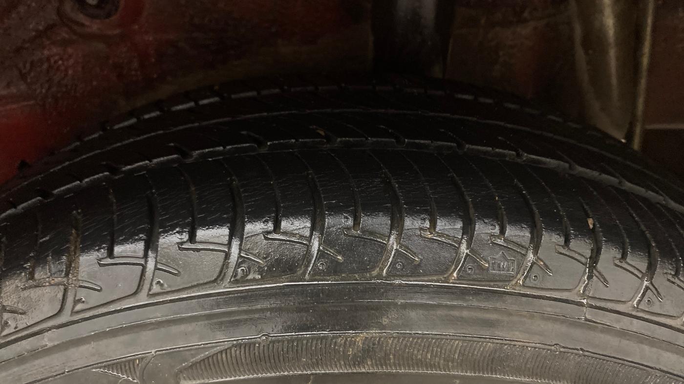 2016 Maruti Celerio VXI AMT, Petrol, Automatic, 63,453 km, Left Rear Tyre Tread