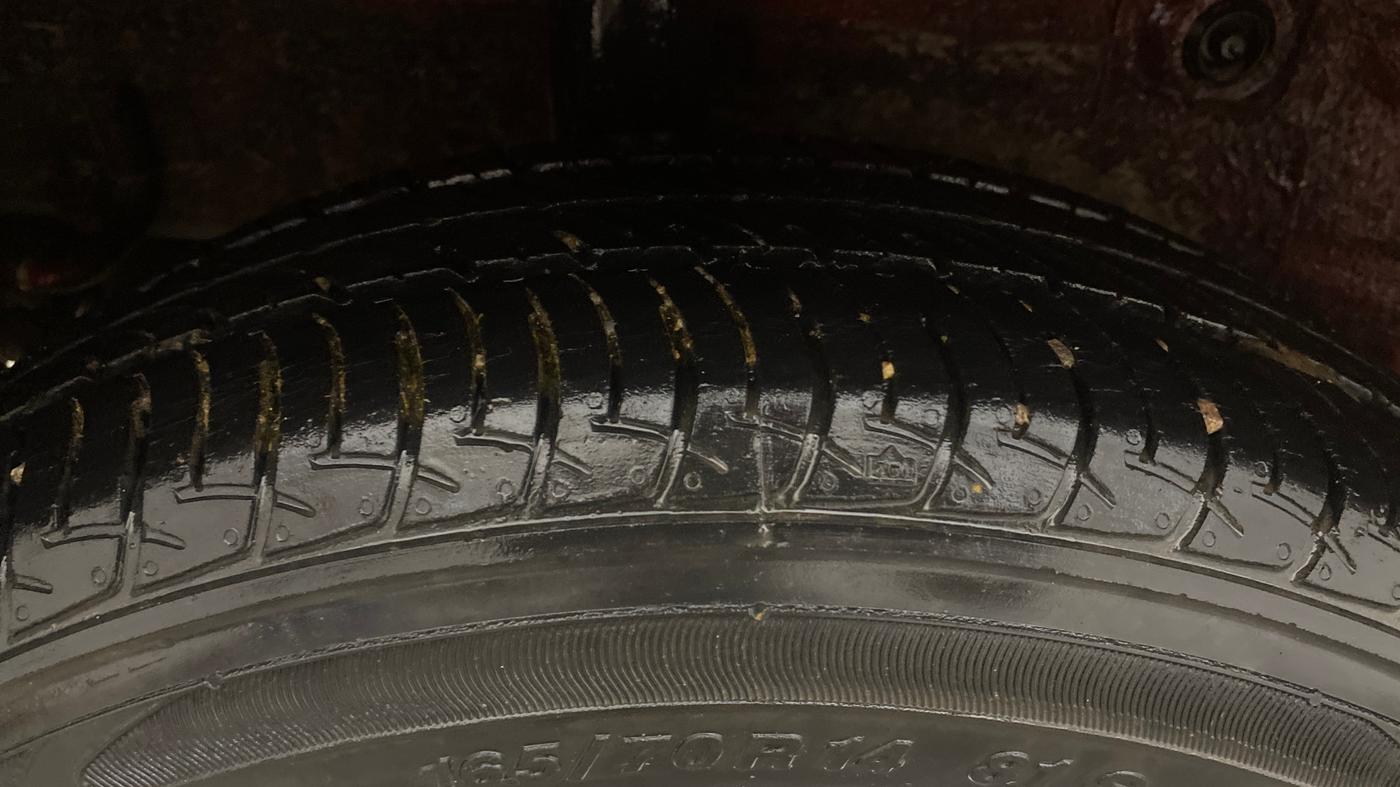 2016 Maruti Celerio VXI AMT, Petrol, Automatic, 63,453 km, Right Rear Tyre Tread