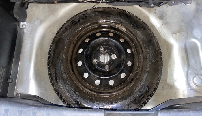 2013 Maruti Swift VXI, Petrol, Manual, 73,470 km, Spare Tyre