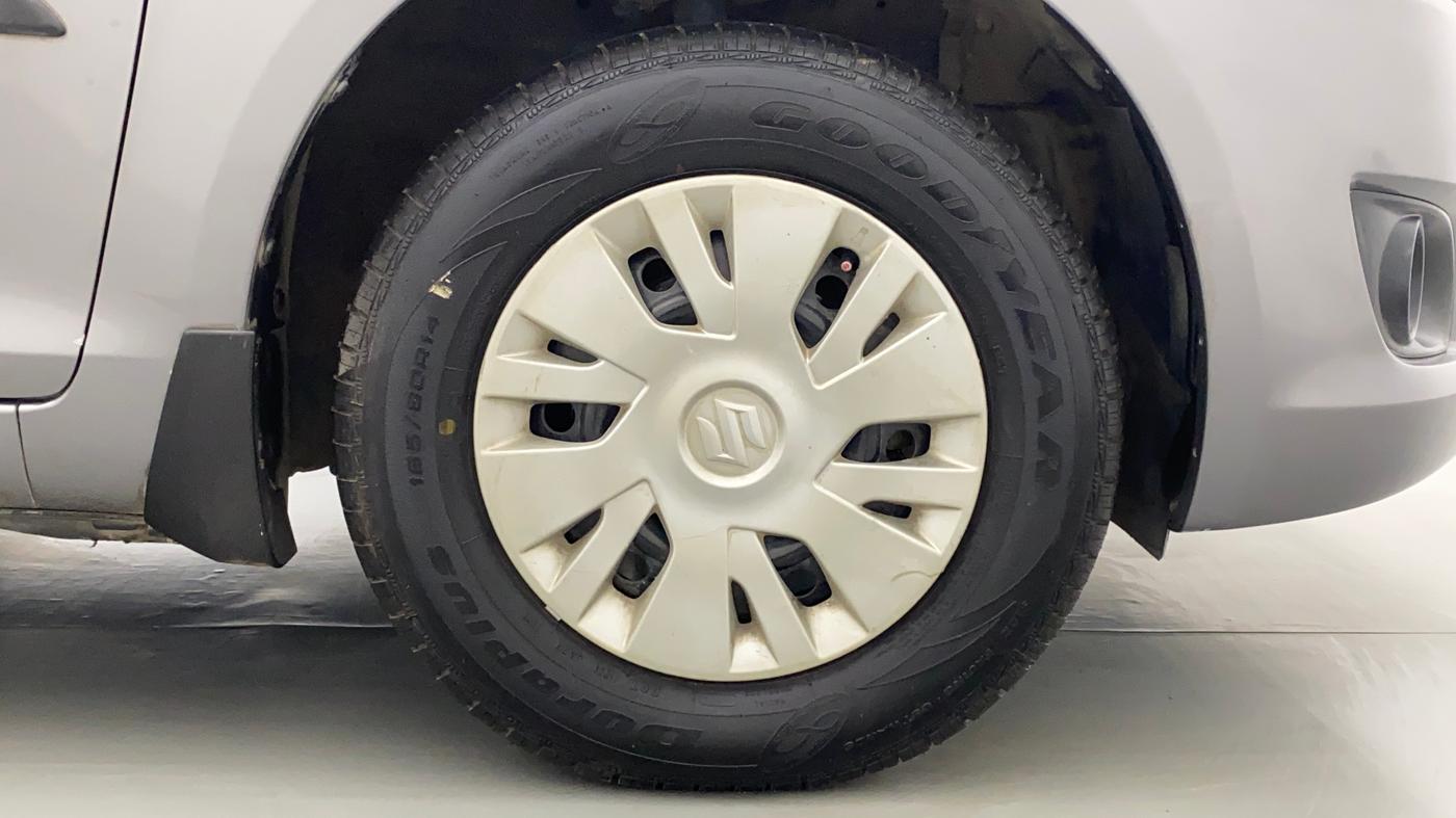 2012 Maruti Swift VXI, Petrol, Manual, 44,030 km, Right Front Wheel