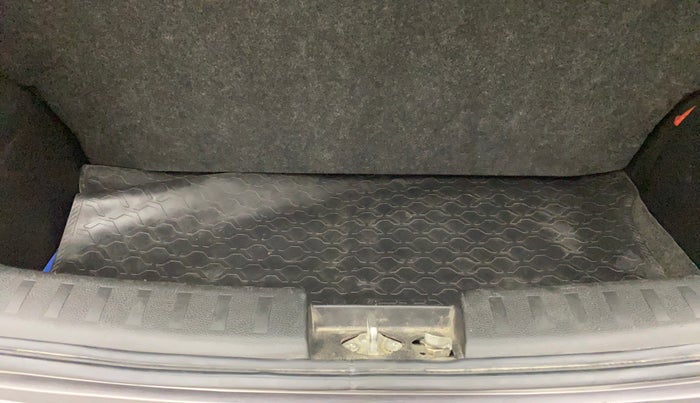2012 Maruti Swift VXI, Petrol, Manual, 44,030 km, Boot Inside
