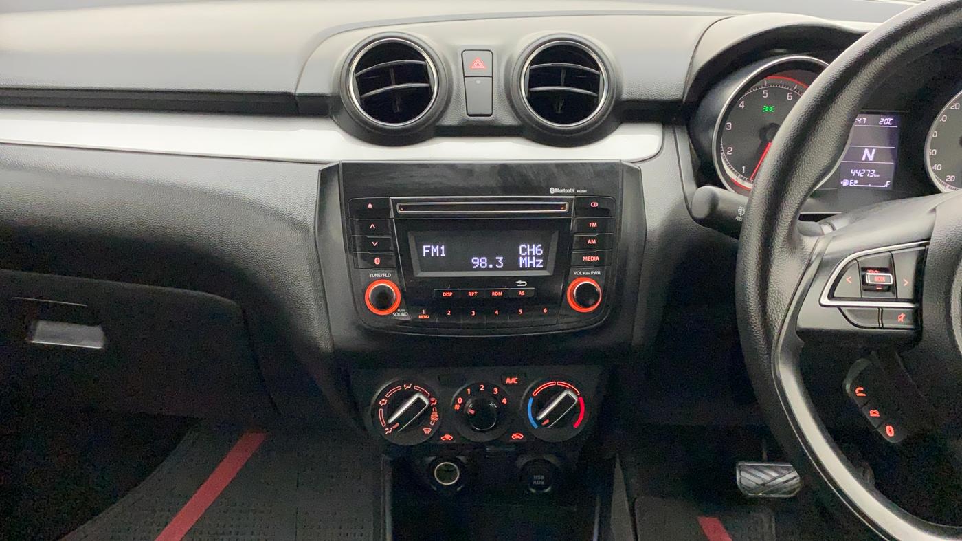 2018 Maruti Swift VXI AMT, Petrol, Automatic, 44,481 km, Air Conditioner