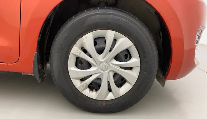 2018 Maruti Swift VXI AMT, Petrol, Automatic, 44,481 km, Right Front Wheel
