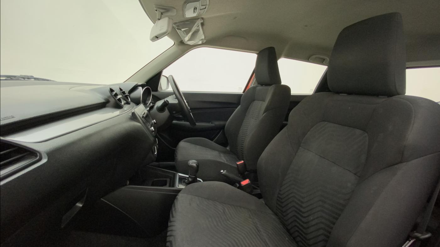 2018 Maruti Swift VXI AMT, Petrol, Automatic, 44,481 km, Right Side Front Door Cabin
