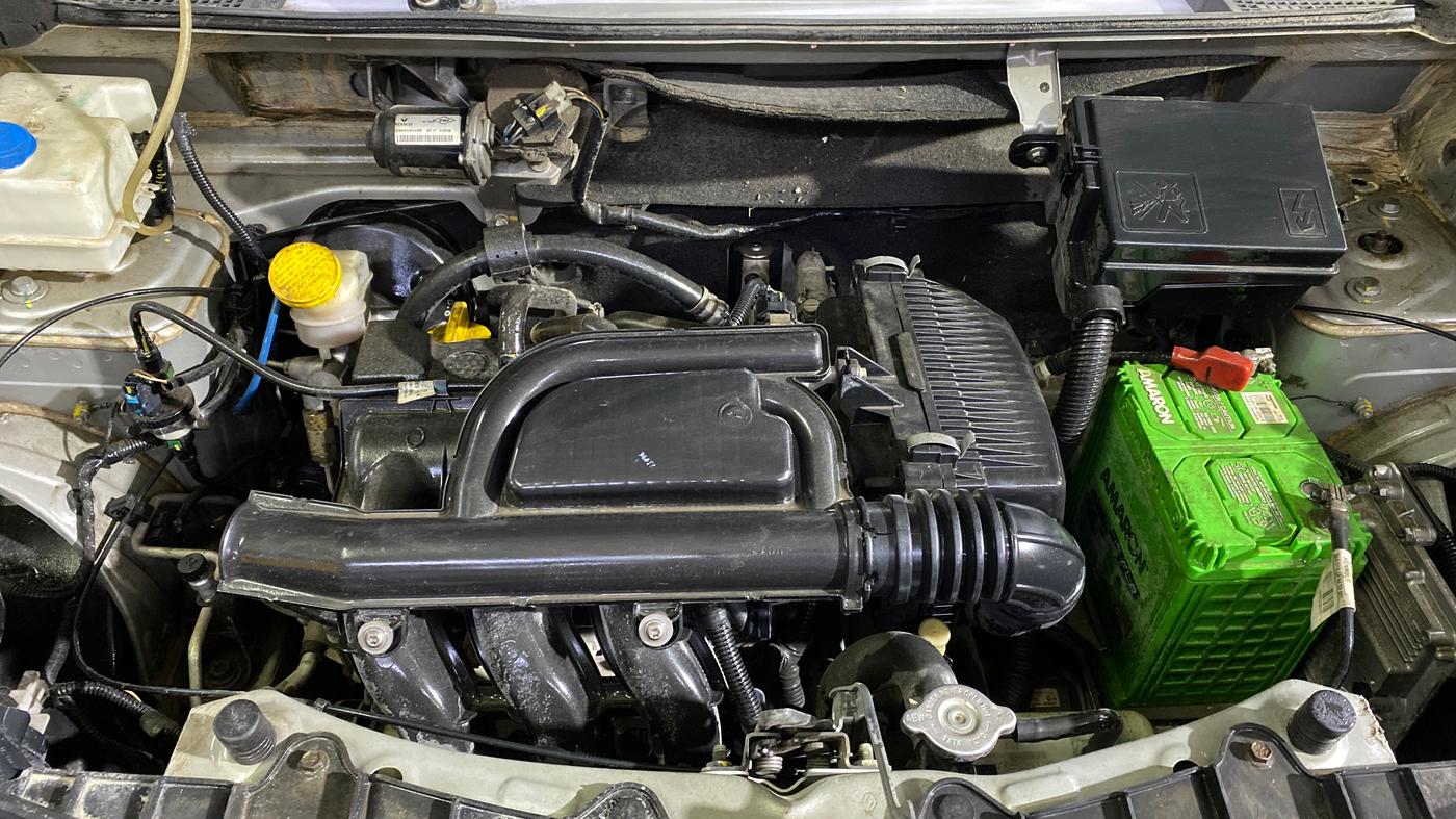 2018 Renault Kwid RXT 1.0 AMT (O), Petrol, Automatic, 27,150 km, Engine View