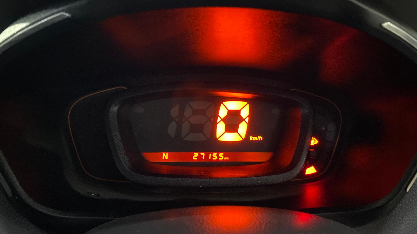 2018 Renault Kwid RXT 1.0 AMT (O), Petrol, Automatic, 27,150 km, Odometer Image