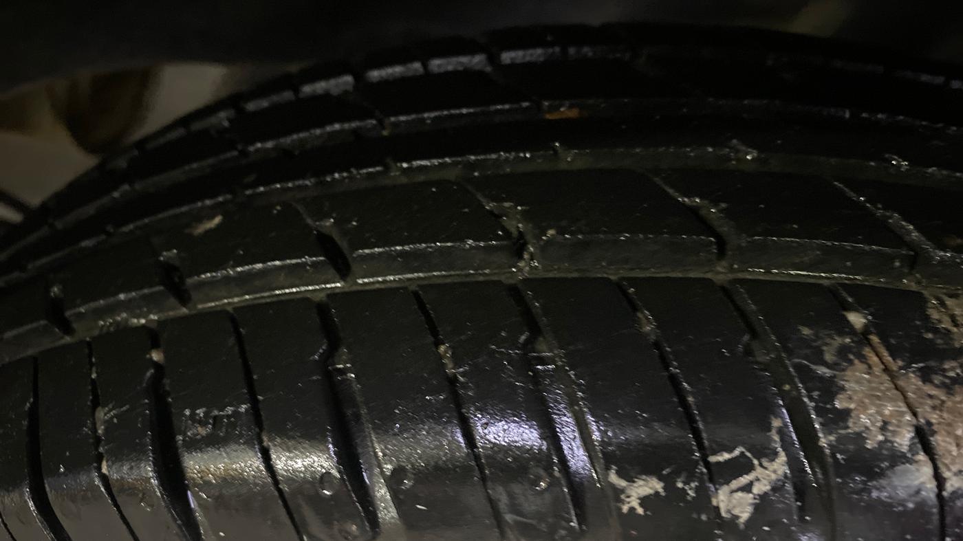 2018 Renault Kwid RXT 1.0 AMT (O), Petrol, Automatic, 27,150 km, Left Rear Tyre Tread