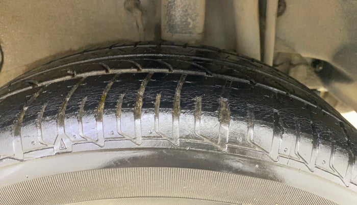 2015 Tata Zest XT PETROL, Petrol, Manual, 37,570 km, Left Rear Tyre Tread