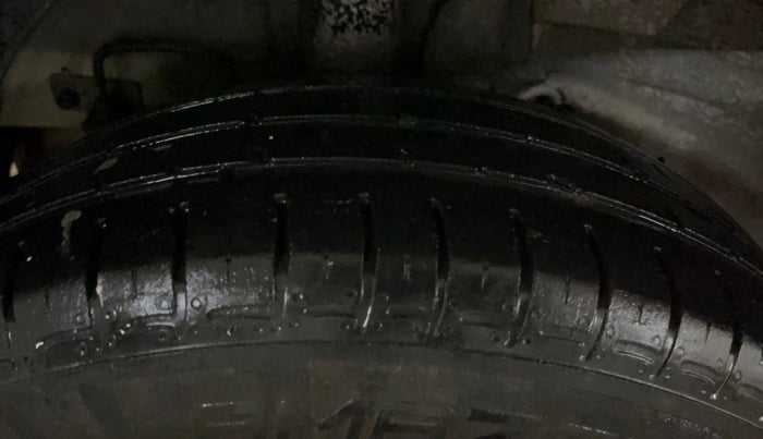 2015 Hyundai Elite i20 MAGNA 1.2, Petrol, Manual, 62,238 km, Right Rear Tyre Tread