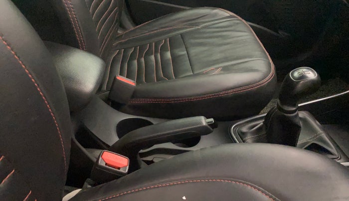 2022 Hyundai NEW I20 SPORTZ 1.2 MT, Petrol, Manual, 49,302 km, Gear Lever