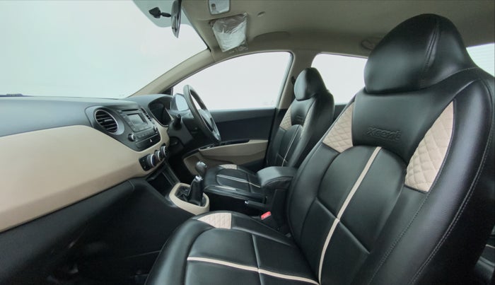 2014 Hyundai Xcent S 1.2 OPT, Petrol, Manual, 50,898 km, Right Side Front Door Cabin