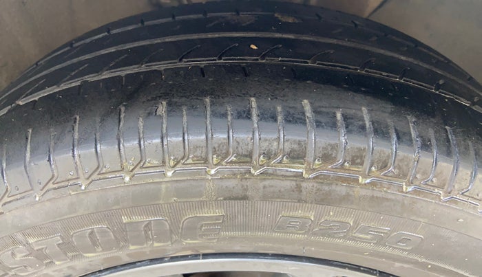 2019 Hyundai Elite i20 SPORTZ PLUS 1.2, Petrol, Manual, 50,360 km, Right Front Tyre Tread