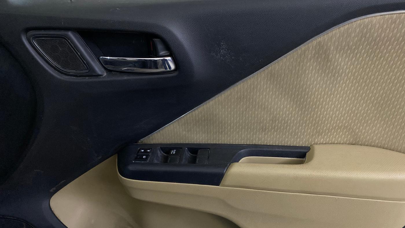 2018 Honda City 1.5L I-VTEC SV, Petrol, Manual, 62,533 km, Driver Side Door Panels Control