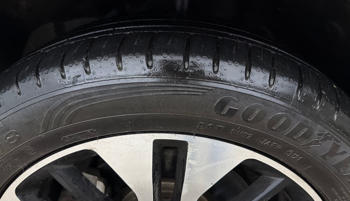 2021 MG HECTOR SHARP 1.5 PETROL CVT, Petrol, Automatic, 16,059 km, Left Front Tyre Tread