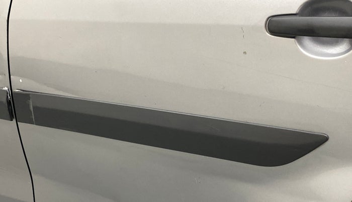 2011 Maruti Ritz VXI, Petrol, Manual, 74,068 km, Rear left door - Minor scratches