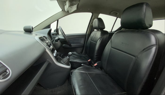 2011 Maruti Ritz VXI, Petrol, Manual, 74,068 km, Right Side Front Door Cabin