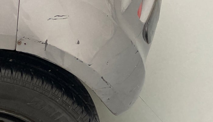 2011 Maruti Ritz VXI, Petrol, Manual, 74,068 km, Rear bumper - Minor scratches