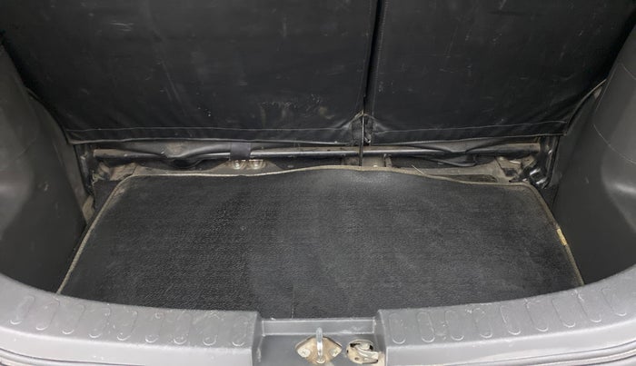 2011 Maruti Ritz VXI, Petrol, Manual, 74,068 km, Boot Inside