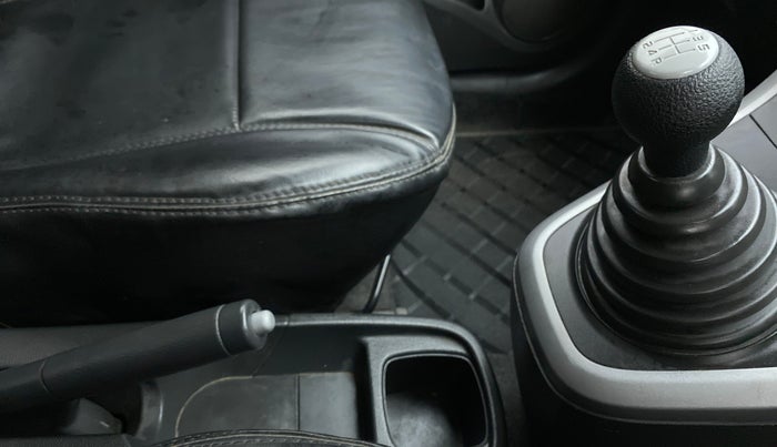 2011 Maruti Ritz VXI, Petrol, Manual, 74,068 km, Gear Lever