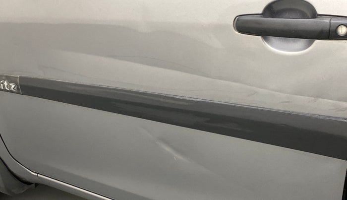 2011 Maruti Ritz VXI, Petrol, Manual, 74,068 km, Front passenger door - Slightly dented