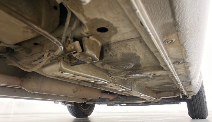 2011 Maruti Ritz VXI, Petrol, Manual, 74,068 km, Right Side Underbody