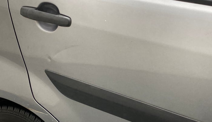 2011 Maruti Ritz VXI, Petrol, Manual, 74,068 km, Right rear door - Slightly dented