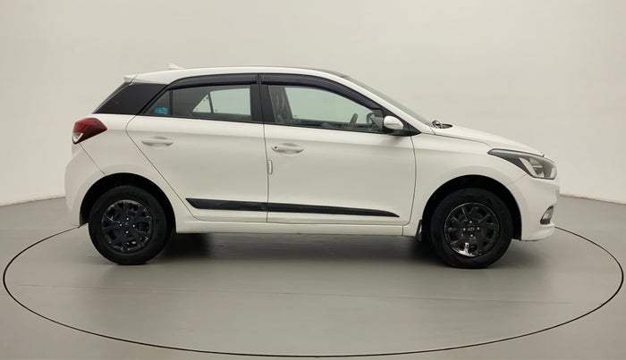 2017 Hyundai Elite i20 SPORTZ 1.2, Petrol, Manual, 89,564 km, Right Side View