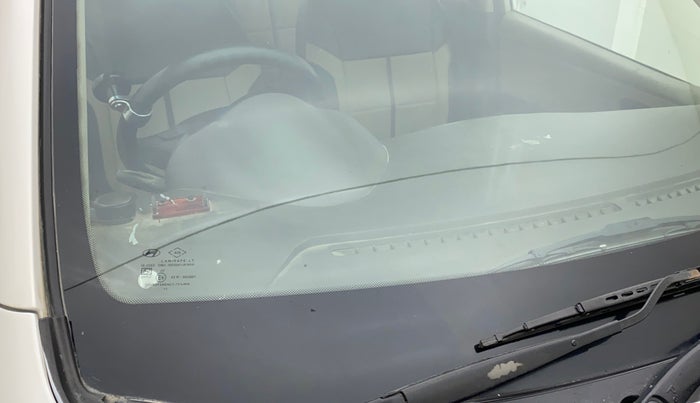 2013 Hyundai i10 MAGNA 1.1, Petrol, Manual, 96,144 km, Front windshield - Minor spot on windshield