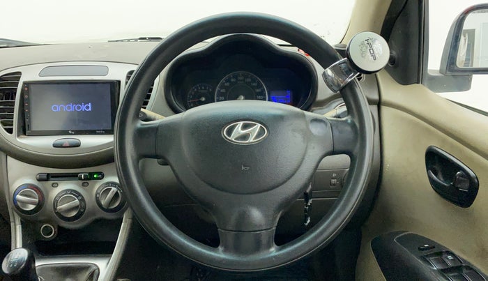 2013 Hyundai i10 MAGNA 1.1, Petrol, Manual, 96,144 km, Steering Wheel Close Up