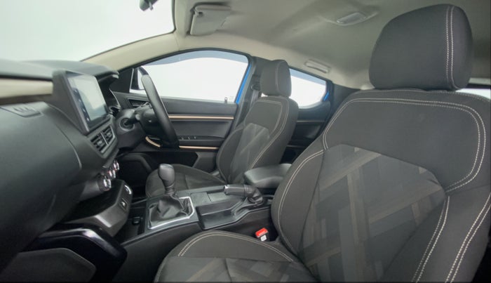 2022 Renault Kiger  RXT (O) AMT 1.0 DUAL TONE, Petrol, Automatic, 2,178 km, Right Side Front Door Cabin
