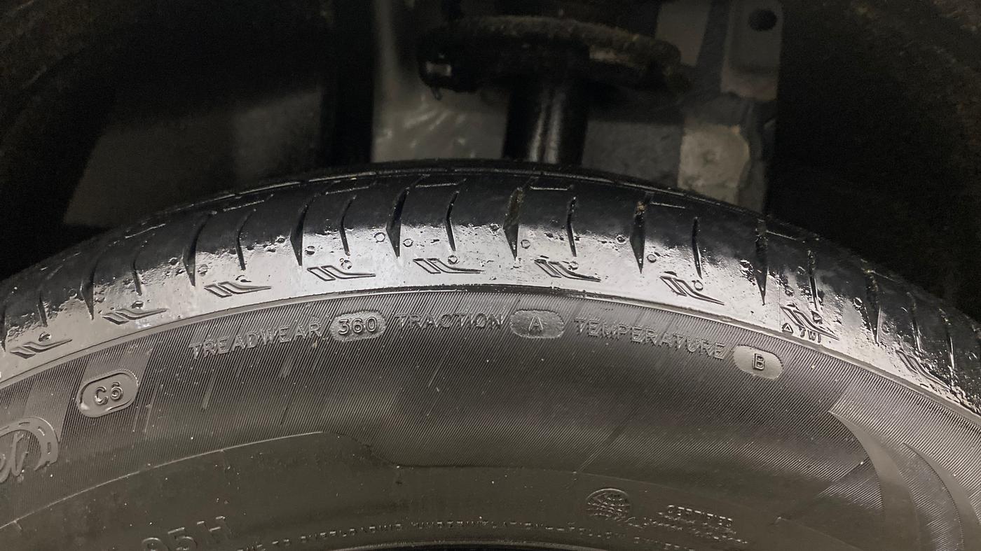 2025 Tata NEXON CREATIVE PLUS 1.2 REVOTRON 6 AMT, Petrol, Automatic, 6,035 km, Left Front Tyre Tread