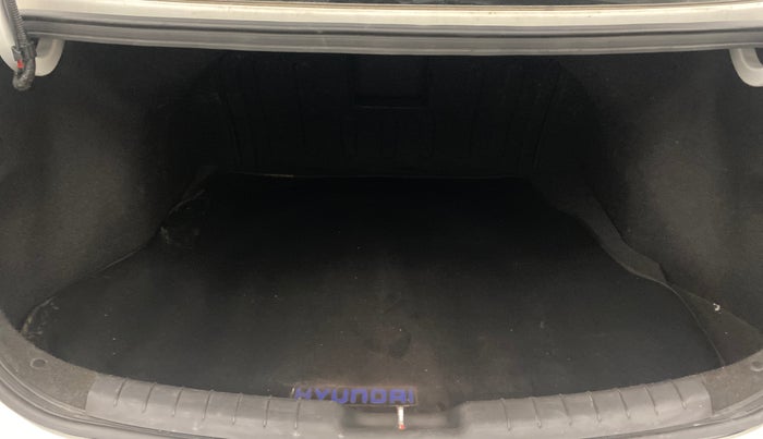 2020 Hyundai New Elantra 2.0 SX(O) AT PETROL, Petrol, Automatic, 50,981 km, Boot Inside