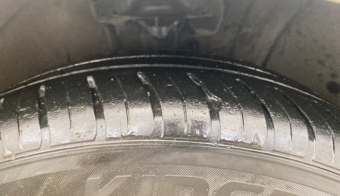 2020 Hyundai New Elantra 2.0 SX(O) AT PETROL, Petrol, Automatic, 50,981 km, Right Front Tyre Tread