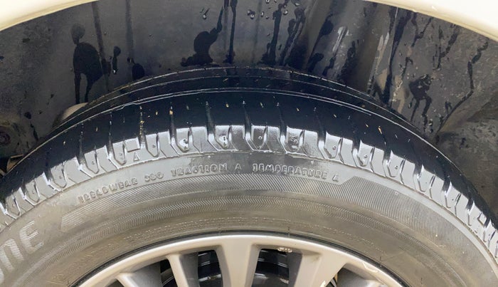 2019 Maruti Ertiga ZXI+ SHVS, Petrol, Manual, 41,554 km, Left Rear Tyre Tread