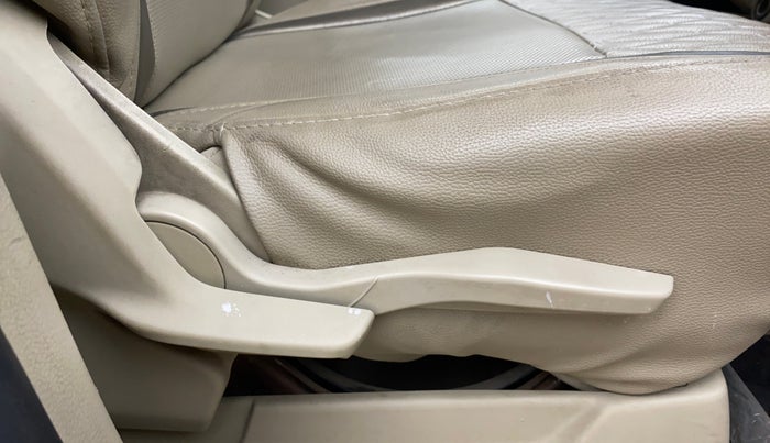 2019 Maruti Ertiga ZXI+ SHVS, Petrol, Manual, 41,554 km, Driver Side Adjustment Panel