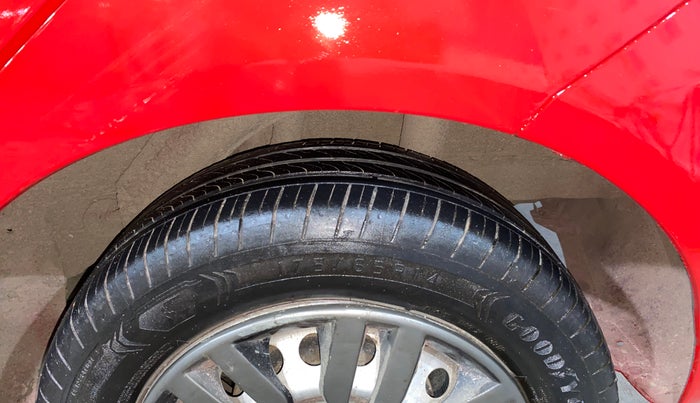 2014 Honda Brio E MT, Petrol, Manual, 48,654 km, Left Rear Tyre Tread