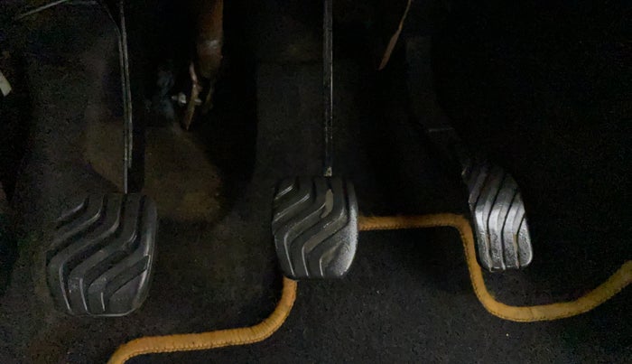 2015 Renault Kwid RXT, Petrol, Manual, 48,799 km, Pedals