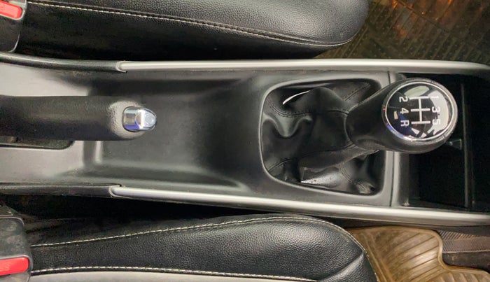 2018 Maruti Baleno ALPHA PETROL 1.2, Petrol, Manual, 65,295 km, Gear Lever