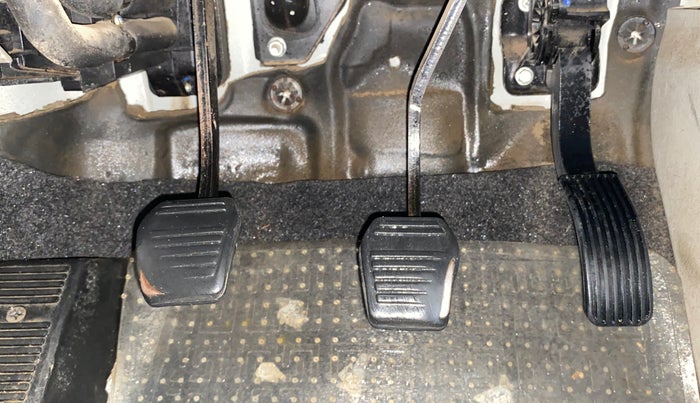 2018 Mahindra Scorpio S7, Diesel, Manual, 48,710 km, Pedals