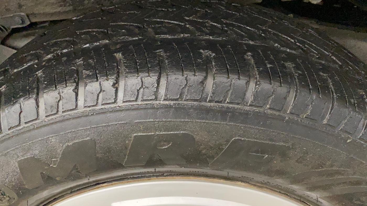 2018 Mahindra Scorpio S7, Diesel, Manual, 48,995 km, Left Rear Tyre Tread