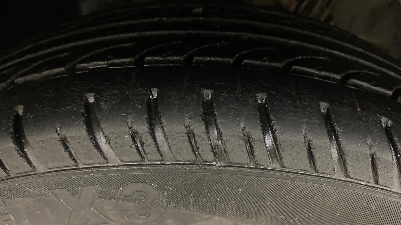 2018 Tata Tiago XZA PETROL, Petrol, Automatic, 70,276 km, Right Front Tyre Tread